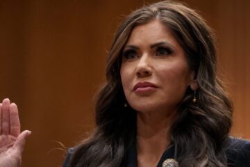 homeland security secretary kristi noem