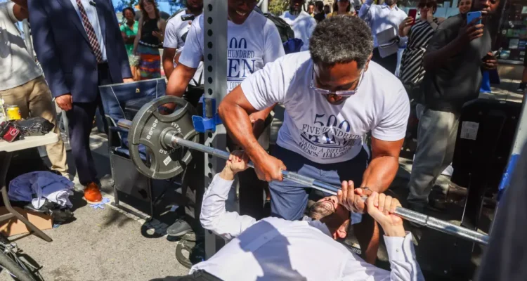 nyc mayor candidate mamdani bench press